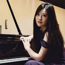 Laurier Alumni Alumna Zhao Lin Bmus 16 On Pursuing Her Music Dreams